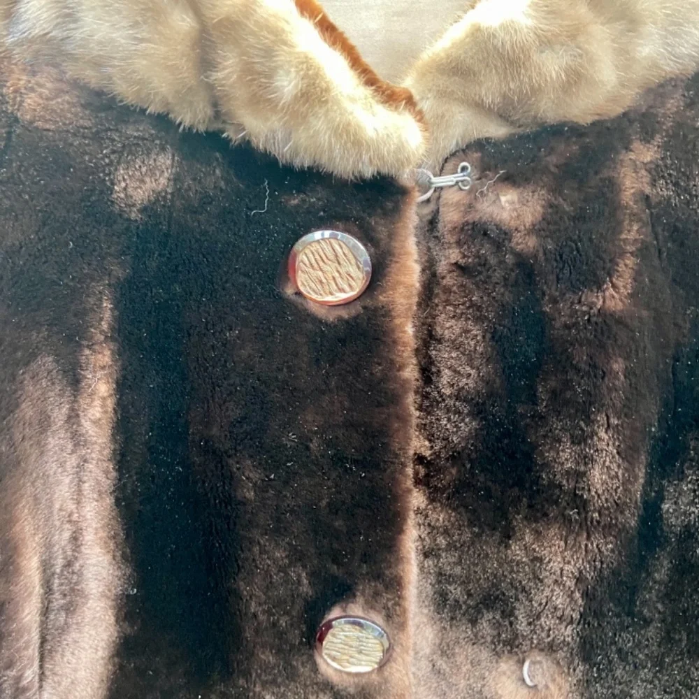 Fur jacket - Picture 4 of 6